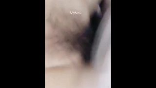 刘婷剧情演绎女儿在房间睡觉 被弄醒和爸爸乱伦
