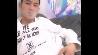 大陆男在家露脸飞机直播.MP4