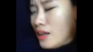 性感大奶子少婦主動自慰出水後抓著大雞吧插入全程浪叫不絕