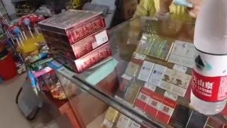 新版人民币的变化太大了吧，去小卖部买东西会被老板当成假币吗？