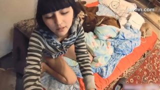 童颜混血大眼小仙女系列温馨卧室火爆吹箫嘴当逼洞深喉抽插激情口爆精液擦身