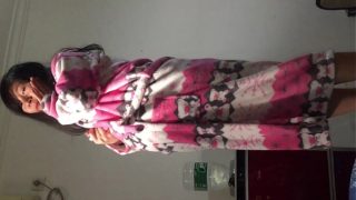 漂亮女孩怀孕了跳裸舞展示性感身材太诱人了