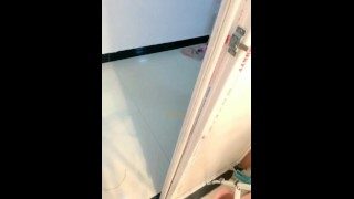 上次发的小少年约炮女友以及找她虎牙表妹一起开直播啪啪啪赚钱这是第二部,最后面要硬上虎牙妹妹不肯