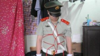 警服调教中年帅叔叔捆绑口交吃精