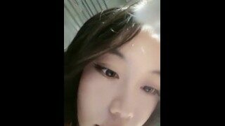 国产高颜值女主播 万种风情性感御姐 诱惑手淫自慰长得漂亮扣完还闻一闻